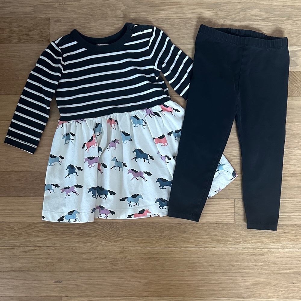 Hanna Andersson Black and White Striped Top with Colorful Horses and leggings